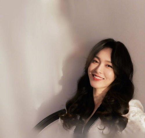 演员张诗絮背景,从平凡女孩到璀璨明星的蜕变之路